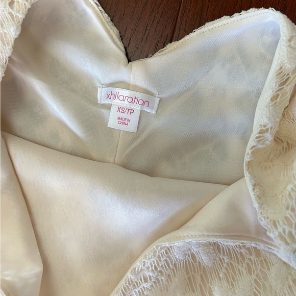 NWT Xhilaration Ivory lace crochet maxi dress Sz XS Partially Lined Short Sleeve - Picture 5 of 13